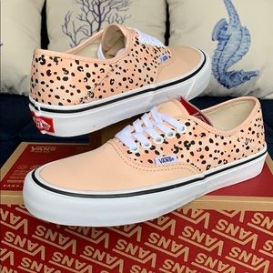VANS AUTHENTIC SF LEILA HURST Tiny Animal men’s